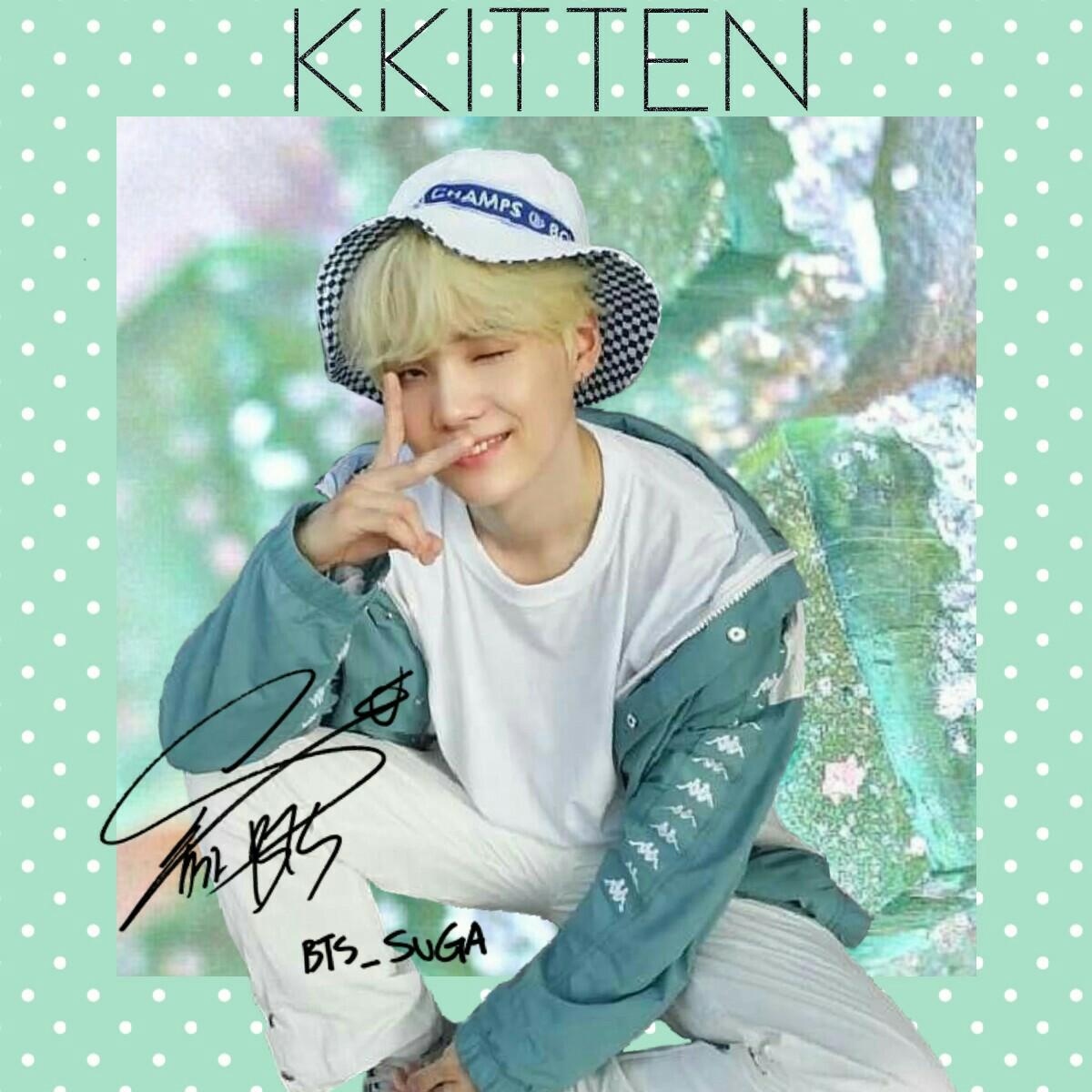 Mint themed BG with Min Yoongi and his signature.