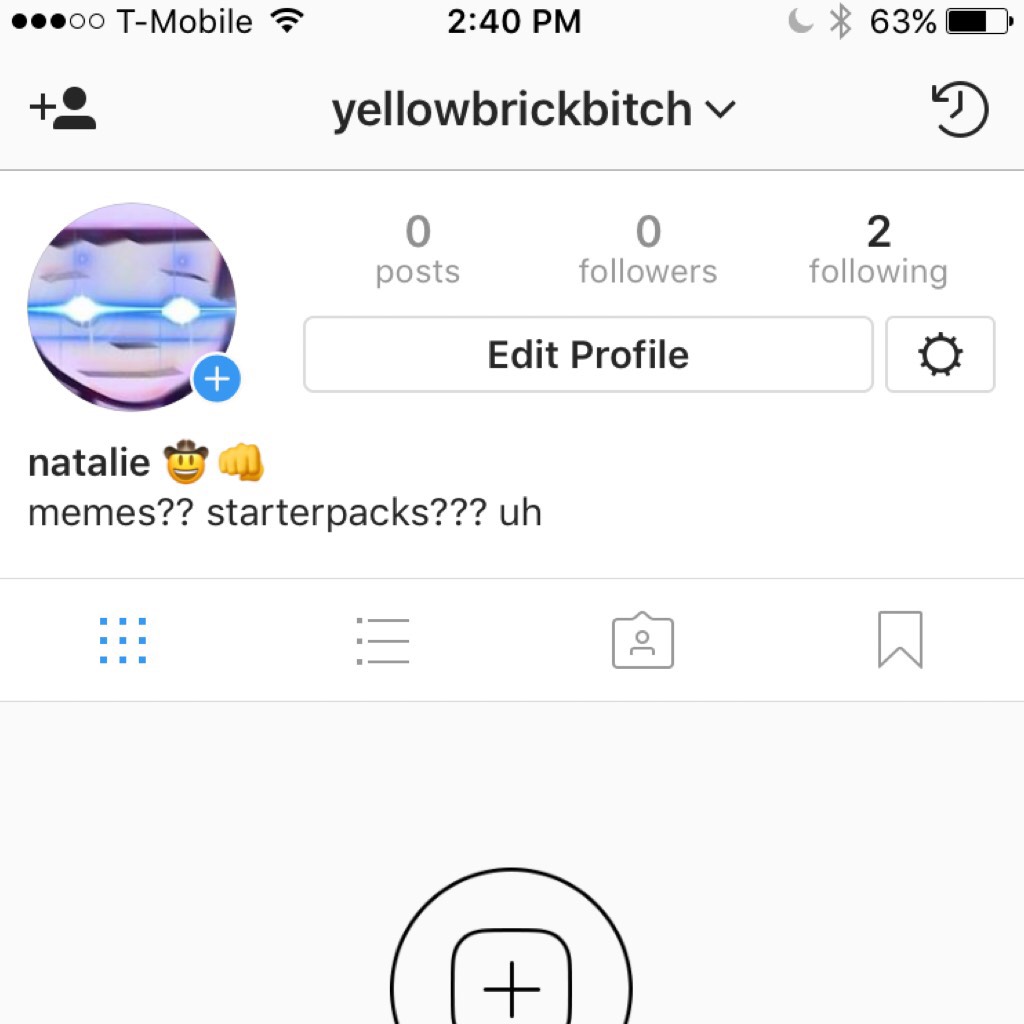 i made a meme acc on insta if you wanna see a young girl reach fame then give me a follow 😩🤣👊 ok but please 