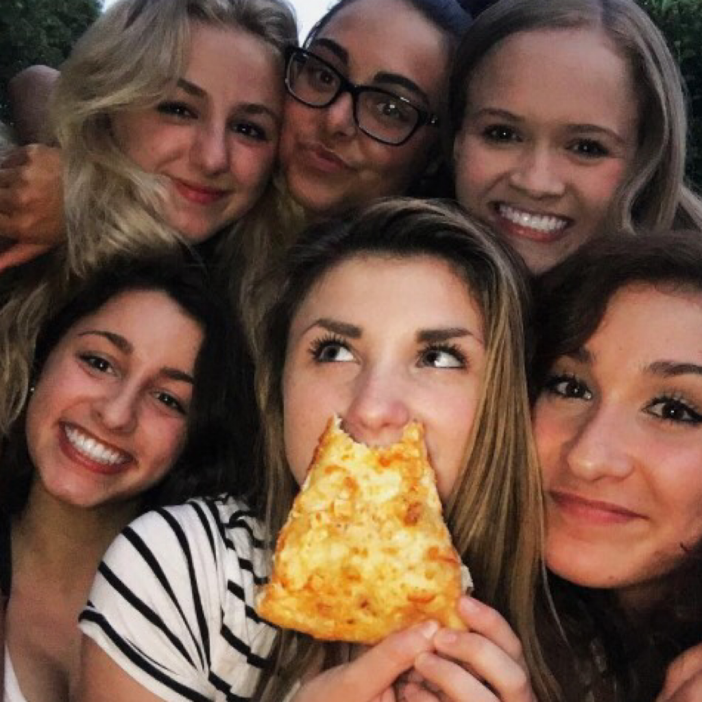 #proof I'm gonna post more proof if pictures you haven't seen on my instagram or facebook #pizza#babes