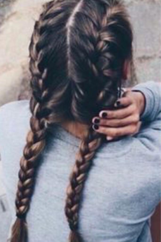 🐼tap🐼
Yes bae! French braids are amazing. My school gets out for winter break tomorrow at 12:30. QOTD: what time does your school get out for winter break?