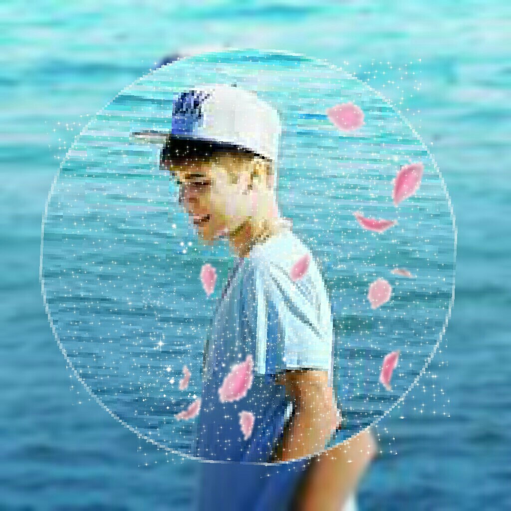 Icon with Justin Bieber. You can use it but plz give me credit💓