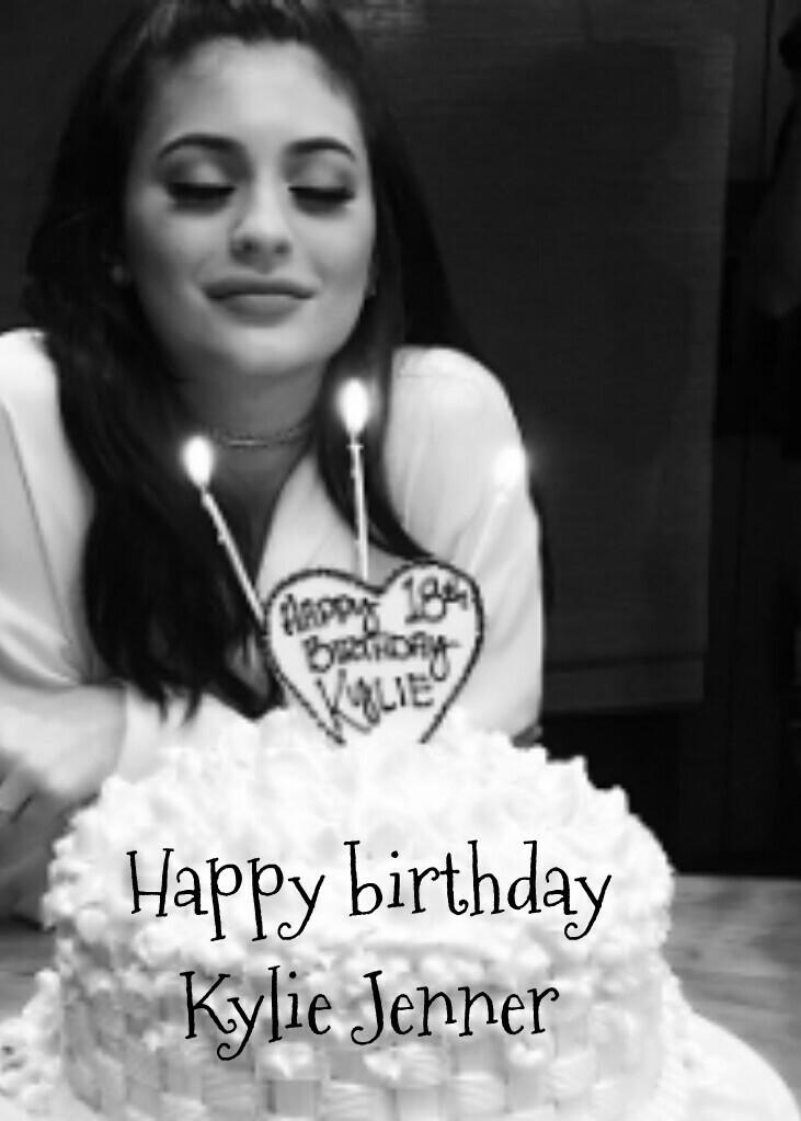 Happy birthday to the queen Kylie✨✨✨✨