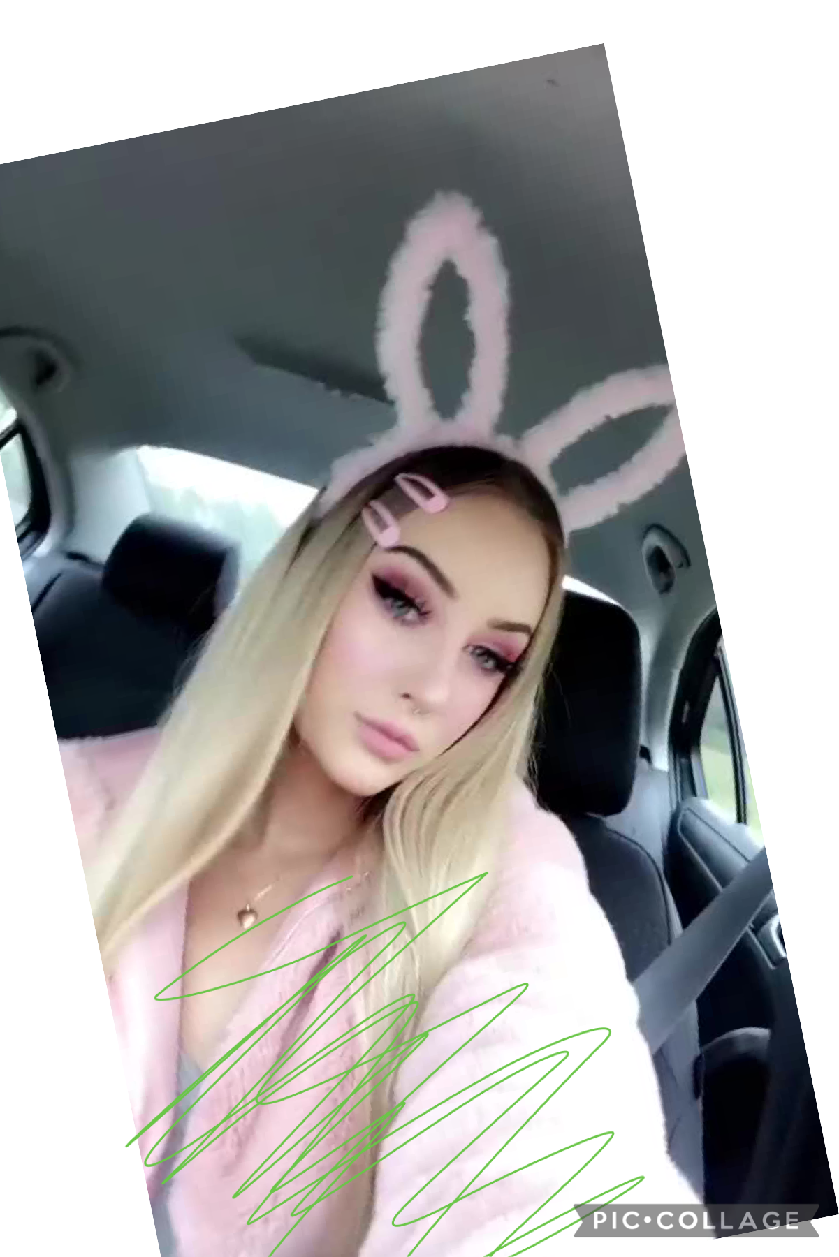 I’m a cute bunny 🐰 