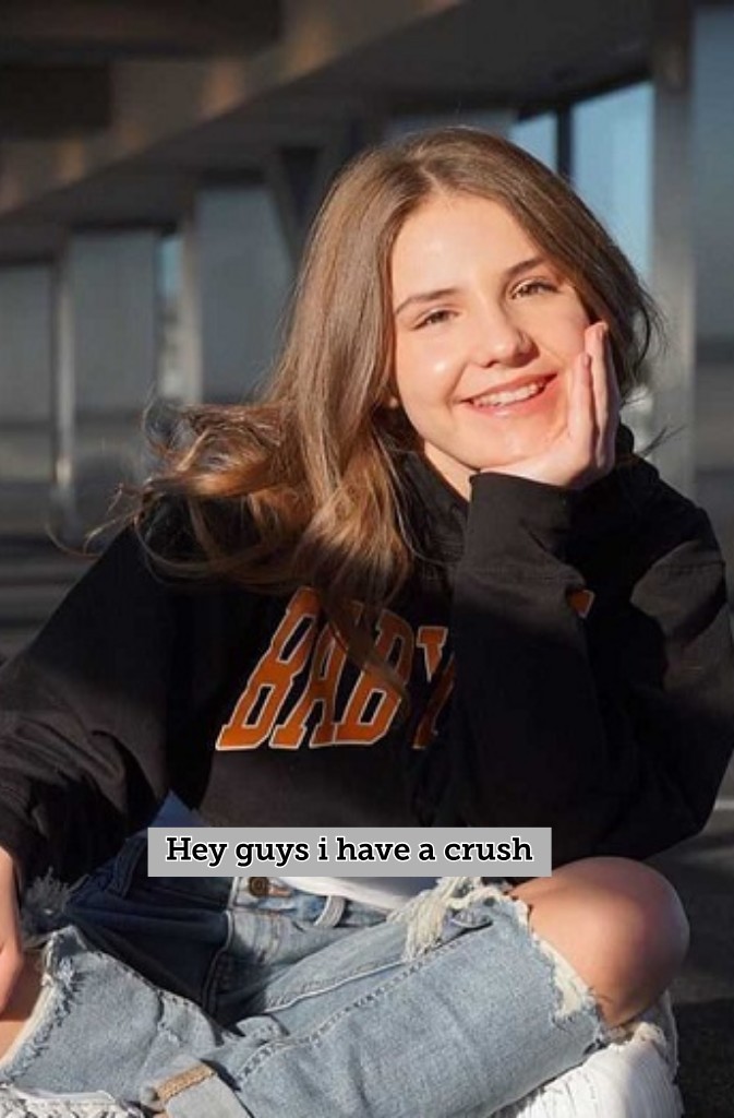 Hey guys i have a crush haha😋😊