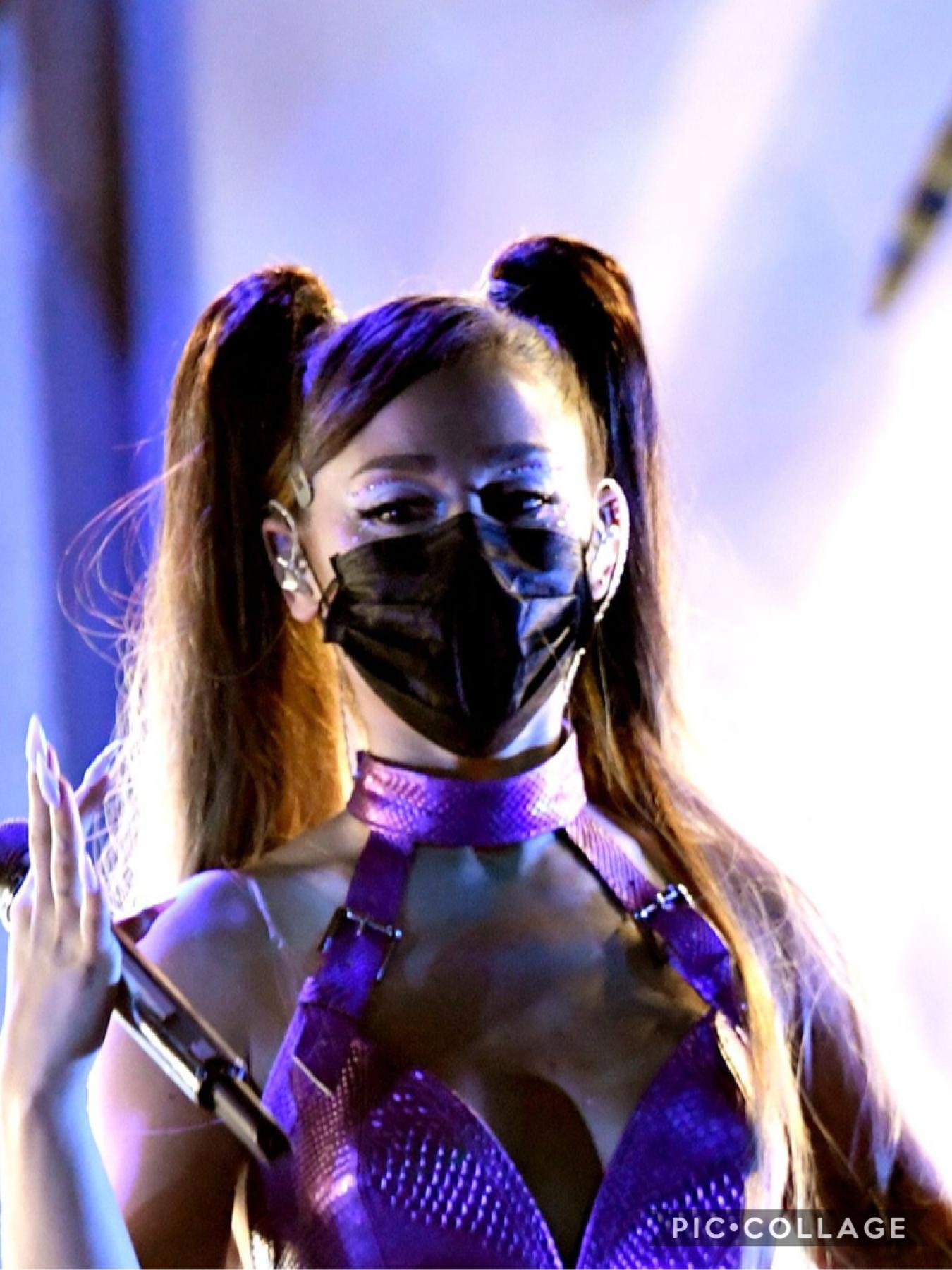 Ariana grande look cute with a mask [GIRL POWER]
