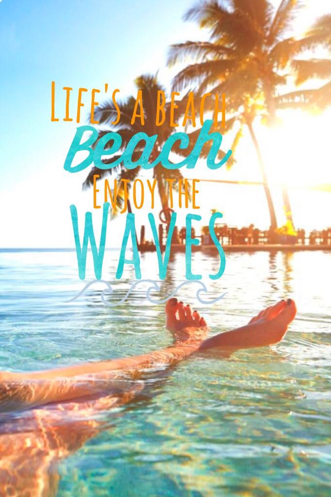 🌴🌊
•life's  a beach•
I'm LOVING this summer vibe!
~Keira- @-thegoodlife-