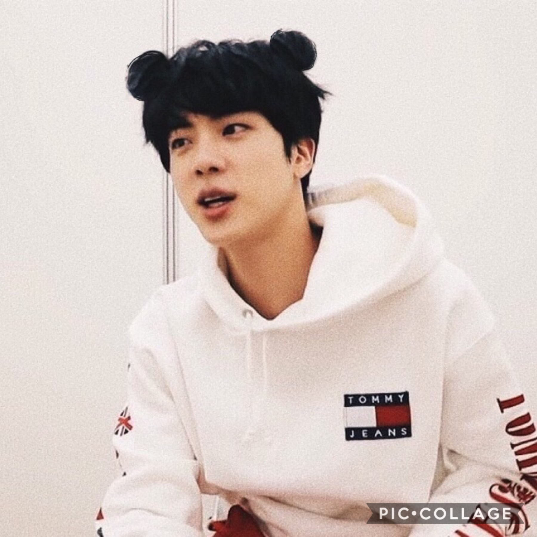 First edit of 2019


Jin with space buns 


💖💖💖
