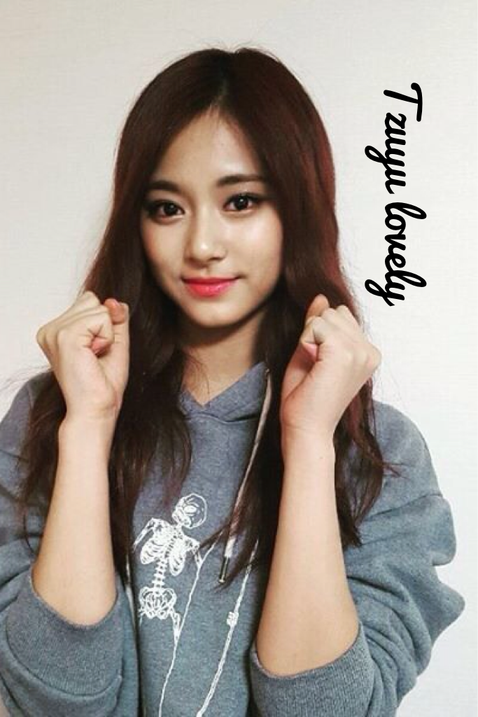 Tzuyu lovely
Click to love her❤️
#Maknalife
#Baias