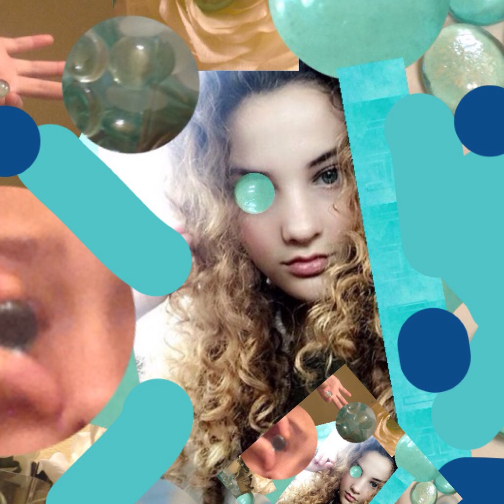 Tap 
This art work was inspired by Sofie dossi's eyes, blue. 