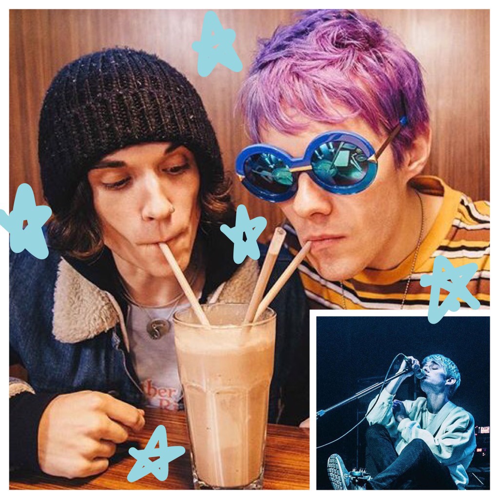 Happy birthday Awsten!! I just got into Waterparks but I love them so much. I love their music and who they are. Awsten is a blessing. 