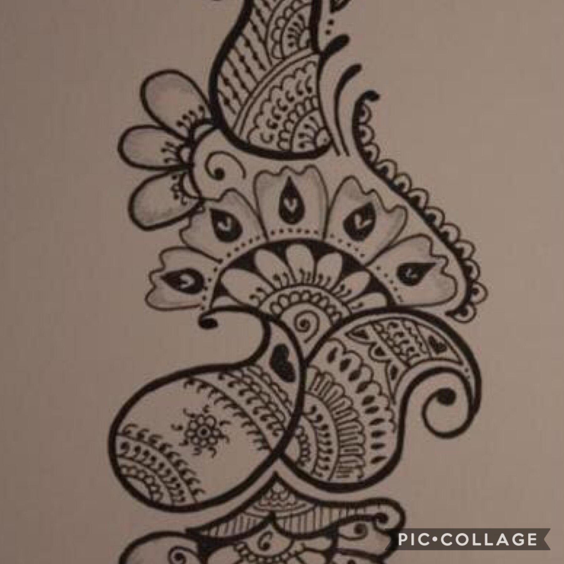         Tap
I do henna designs I drew this please comment on this pic and like