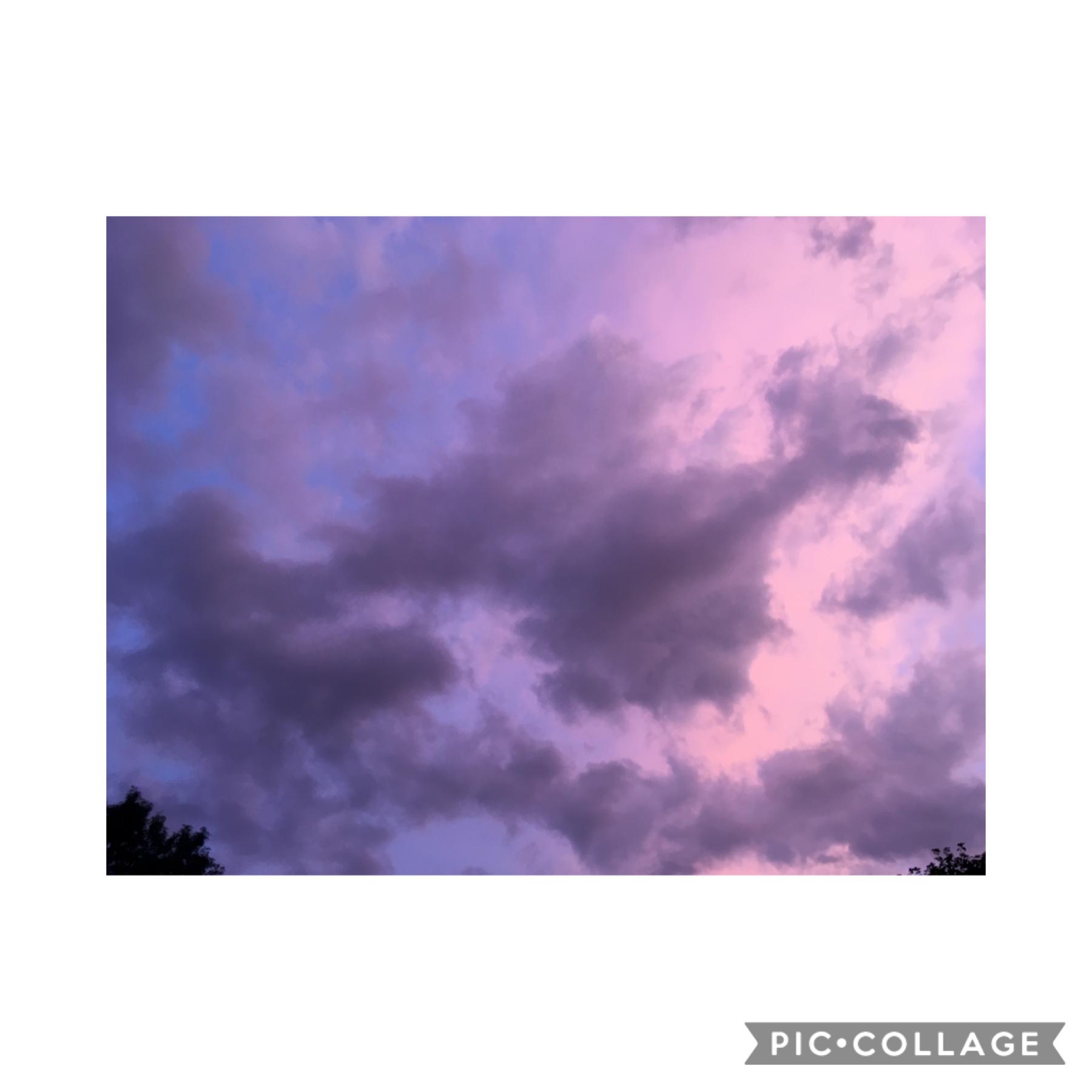 man the sky really said ✨☁️💗💜

bro I’m literally just vibin
the US History teacher still hasn’t graded my tests yet so I don’t know if I’m going to get out of taking it 😑
