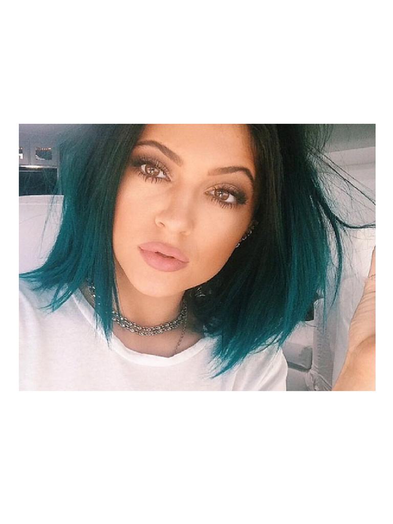 Click here➡️💕

If you like Kylie Jenner like this pic and comment why you like her