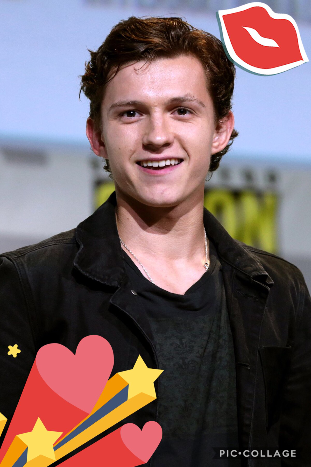Day 12:
Someone you love 

I wanted to post my crush but that's confidential 😉so I posted my celebrity crush!! This is Tom Holland aka Spider Man he's my fave he's cute, British, and hard working!! (Yes I'm a huge fan) 

Enjoy ur day guys love y'all 