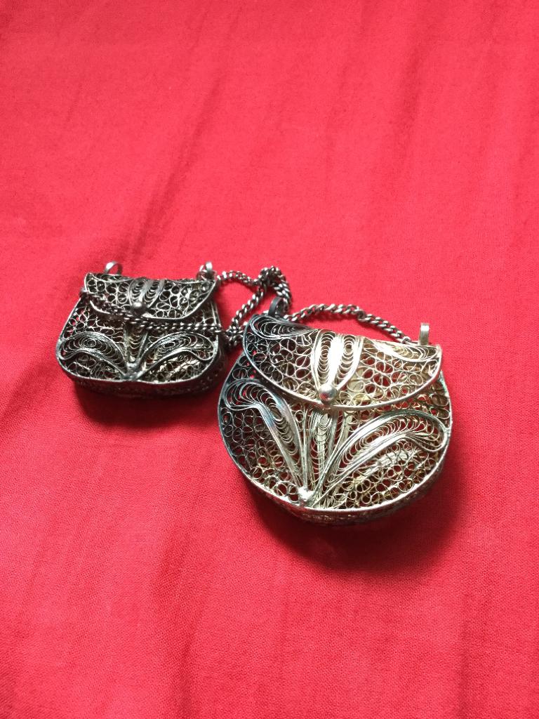 Tiny decorative metal handbags! That actually open!