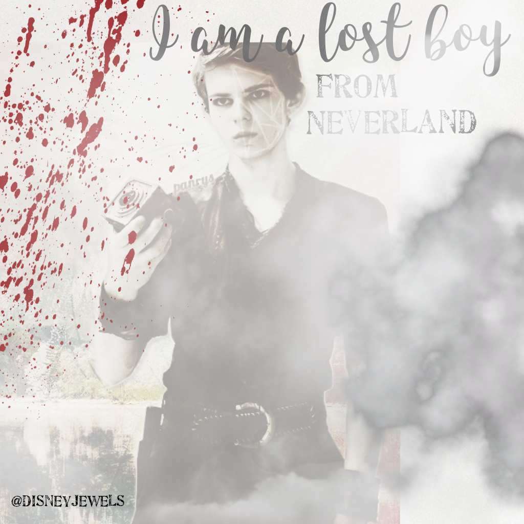 Robbie Kay or Jeremy Sumpter as Peter Pan? Who's your fav?