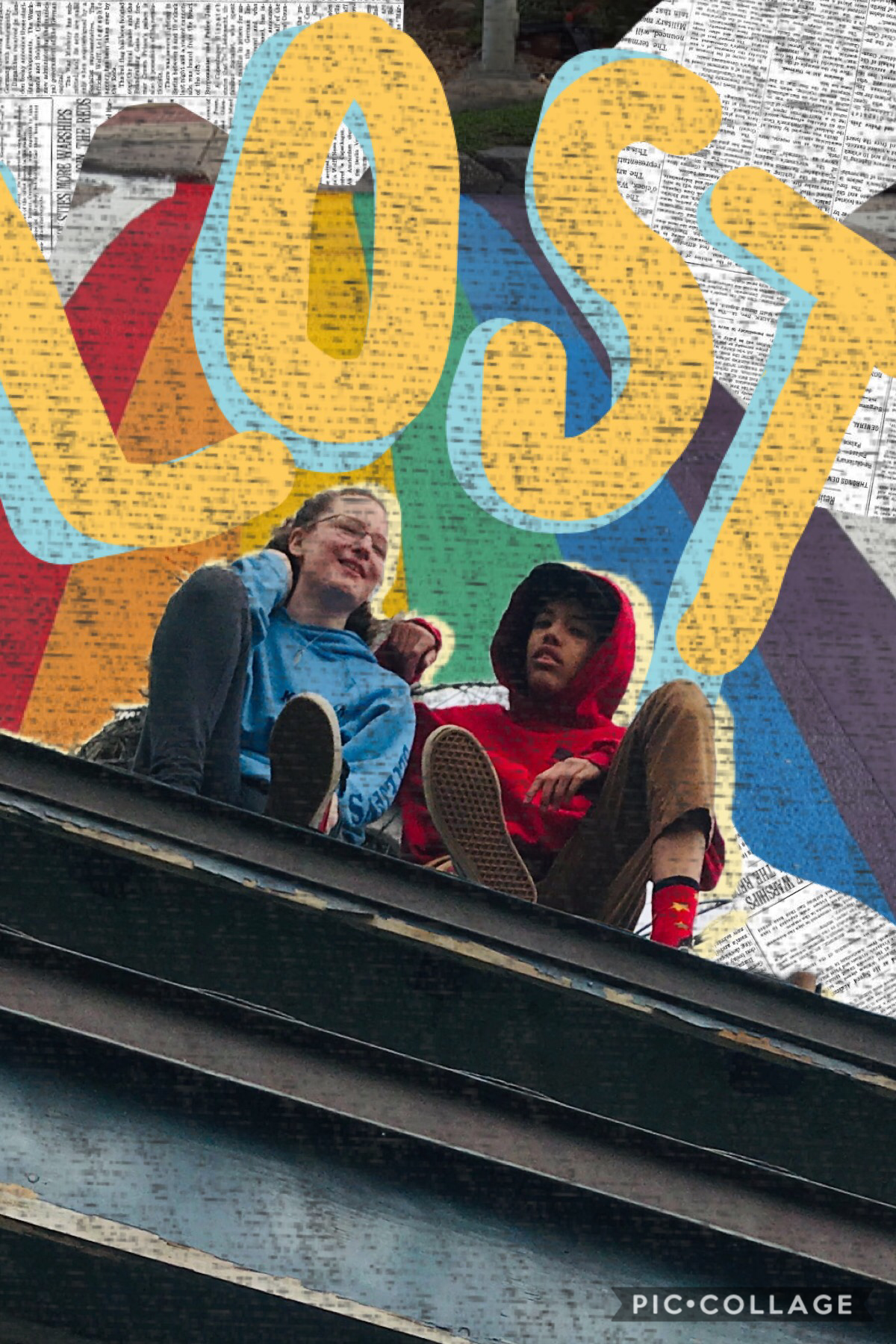 🥖 h e y 🥖
remember how i thought i was leaving pc?
IM BACKKK
here’s a funky edit for y’all 
this is actually a pic of me and my friend sitting on a roof (be safe kidders)
im the red boyyy
👉😎👉
   🦵🦵

