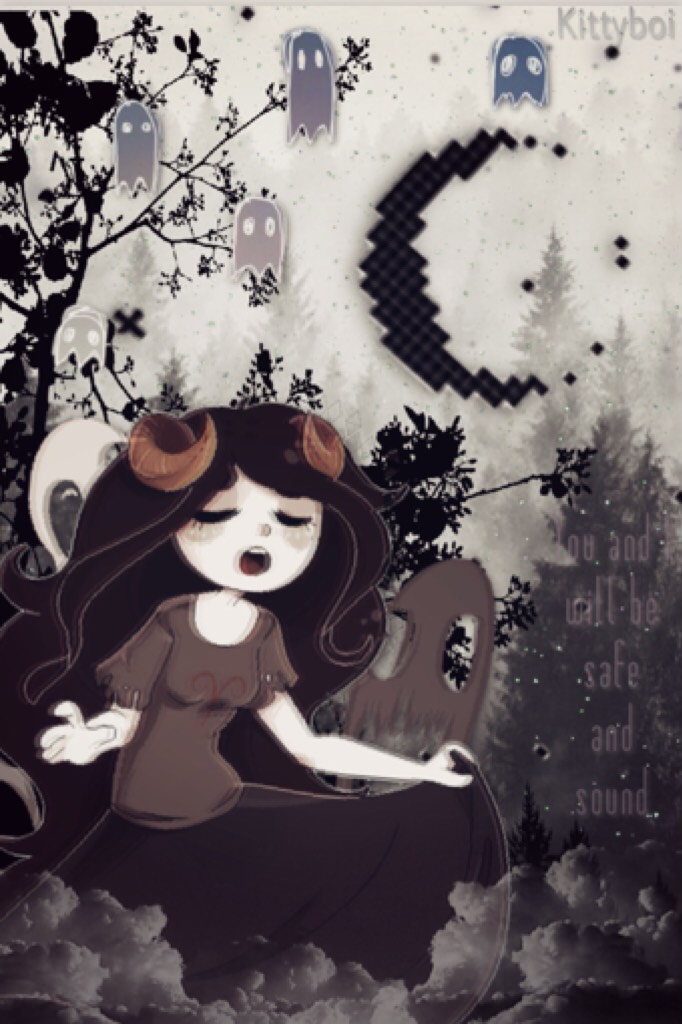 🖤Tap🖤
I've been in a grey/dark themed mood lately and I thought dead Aradia would match that! Anyway this is my last post till Tuesday, I'm going on a trip so I'll see you all later 