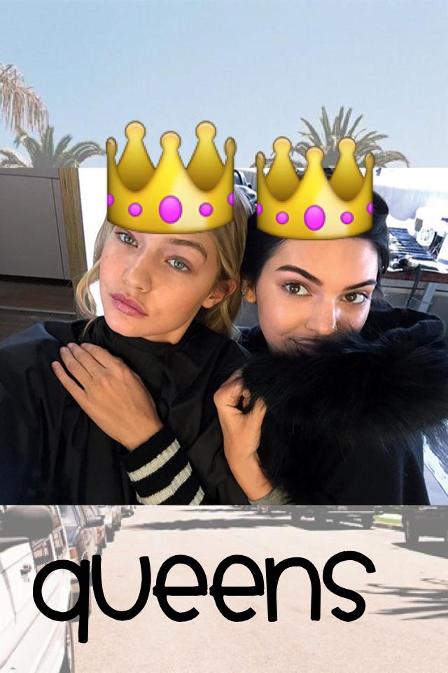 My queens👑 Kendall Jenner and Gigi Hadid😭😭😭