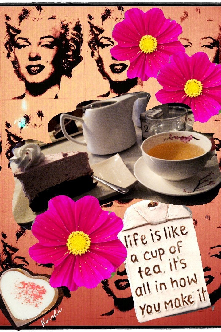 A cup of tea anybody? 😌🍵🥧SO waiting for a Corona free world where we may go to a café or teahouse again...