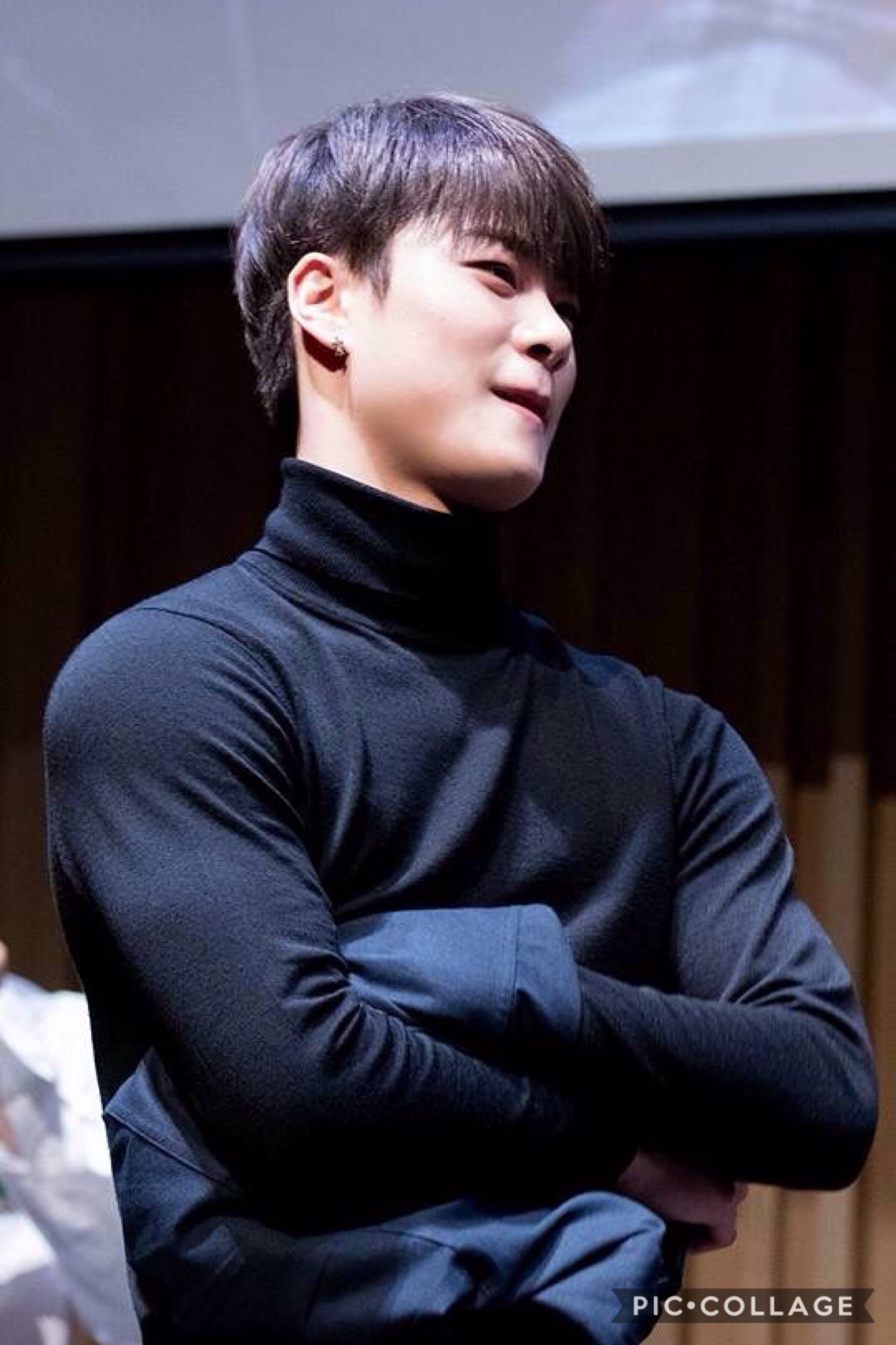 click
song rec: Love Lies by Khalid and Normani

I just found this pic of moon bin and my soul has left by body to ascend to heaven 💀🙃