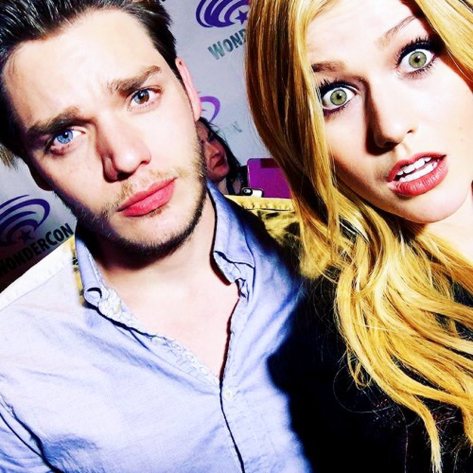 Dayum, I love high quality photos of Kat and Dom 😂😏