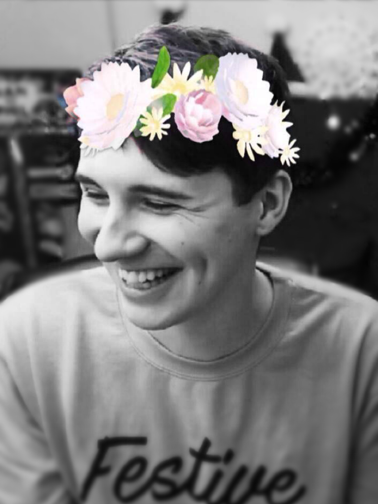 Clicky💕✨

Just an edit of my adorable munchkin❤️💋🍭