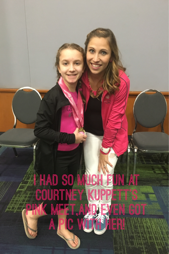I had so much fun at Courtney Kuppett's Pink Meet,and even got a pic with her!//Lexi