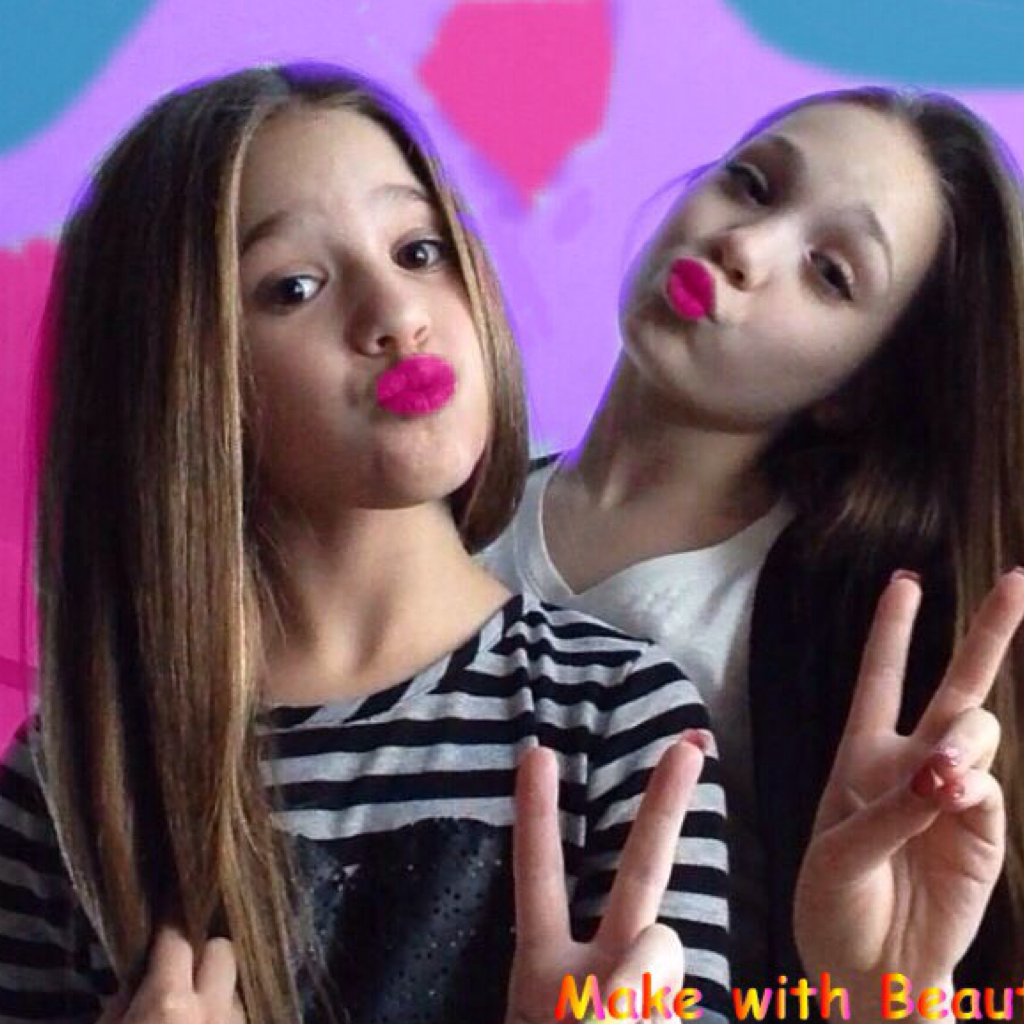 Here's a dance moms icon I made. Please give credit if used.