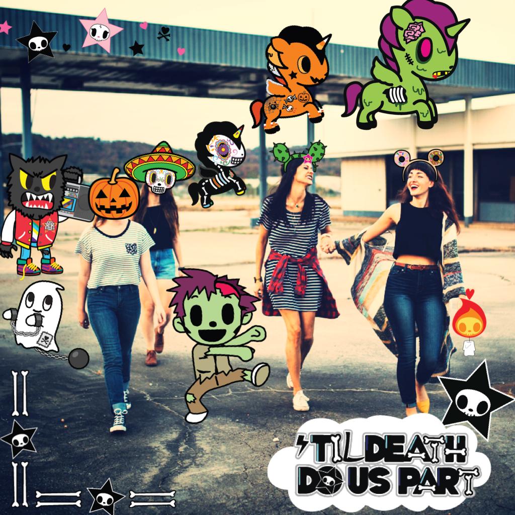 Join the cool club and check out the new tokidoki Halloween sticker pack! With accessories, costumes, and more!