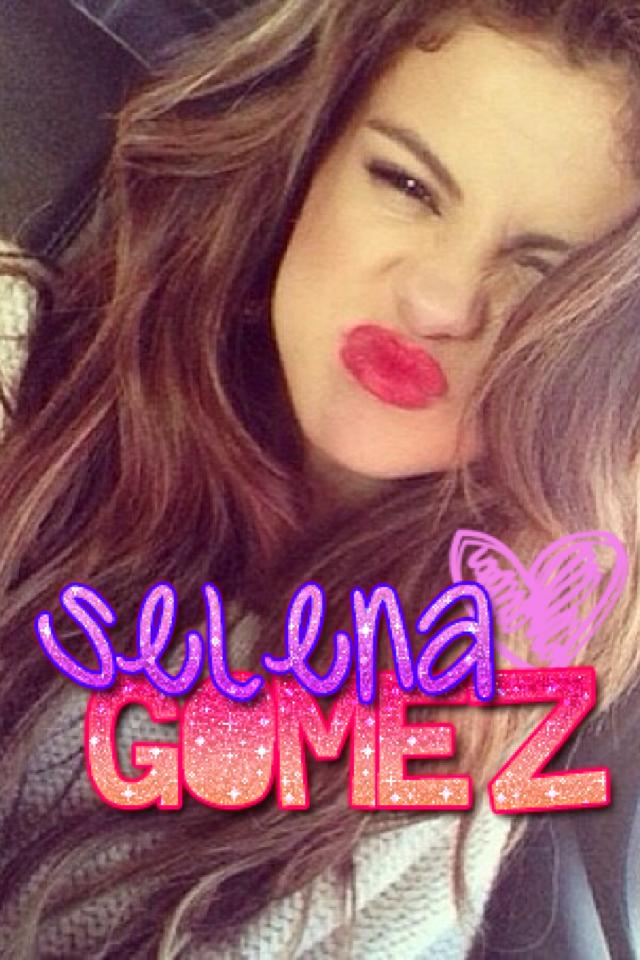 Selena Gomez !! 😘👍