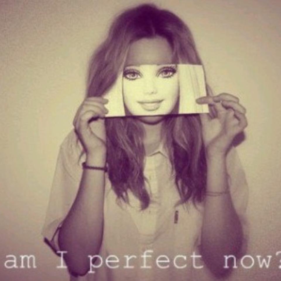 Go into Tia new year not worrying about what people think no one perfect ! Beauty isn't forever ! 