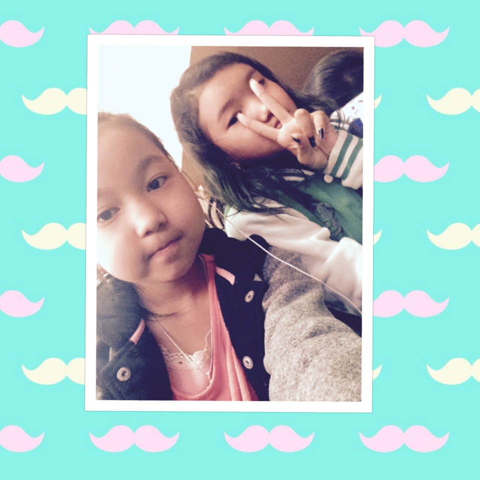 It is tay mo my cousin and her friend nae meh😋😋