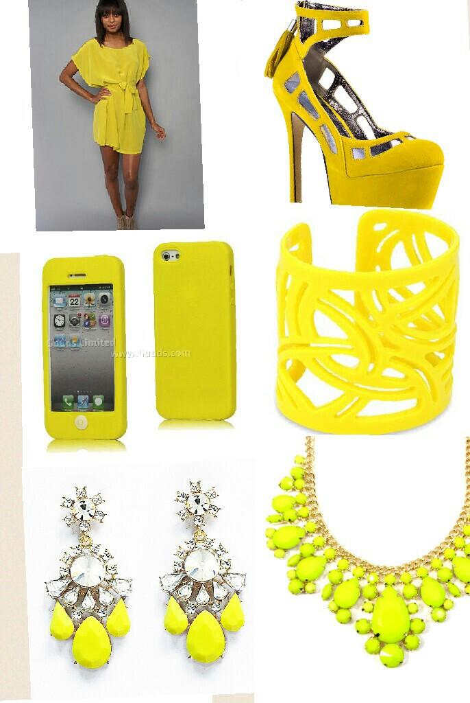 yellow looks cute with anyone


