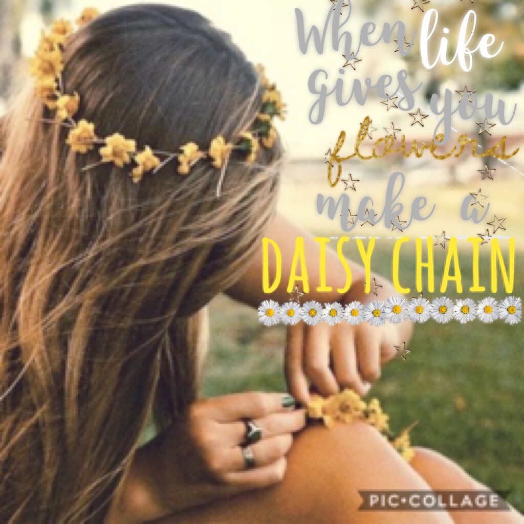 🌼tap🌼
Rate 1-10! 
Credit for the pic goes to W1NGS! Go follow her! 
QOTD: Do you know how to make a daisy chain?
AOTD: Kinda