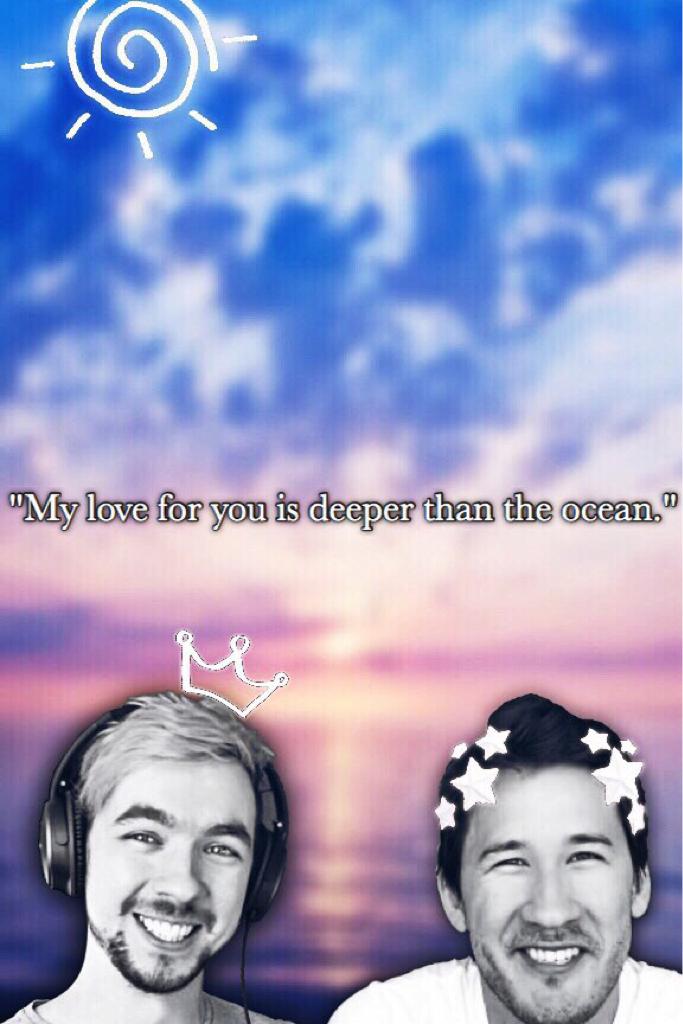 I made this for my mom (she requested it and now wants me to post it😂) but yes she's a huge fan of jack and Mark despite how much they curse haha👍🏾