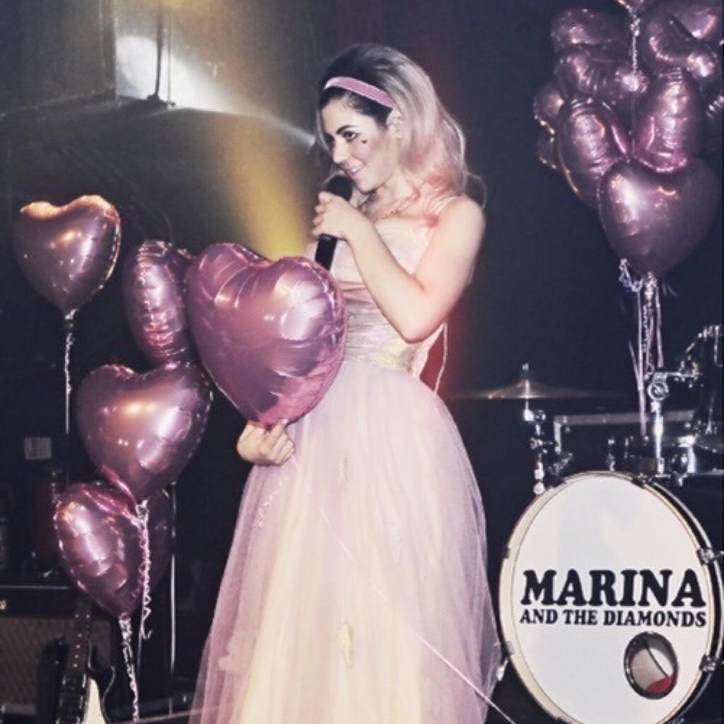 i began to question my sèxuality in 8th grade, same year i started listening to marina. coincidence? i think not.