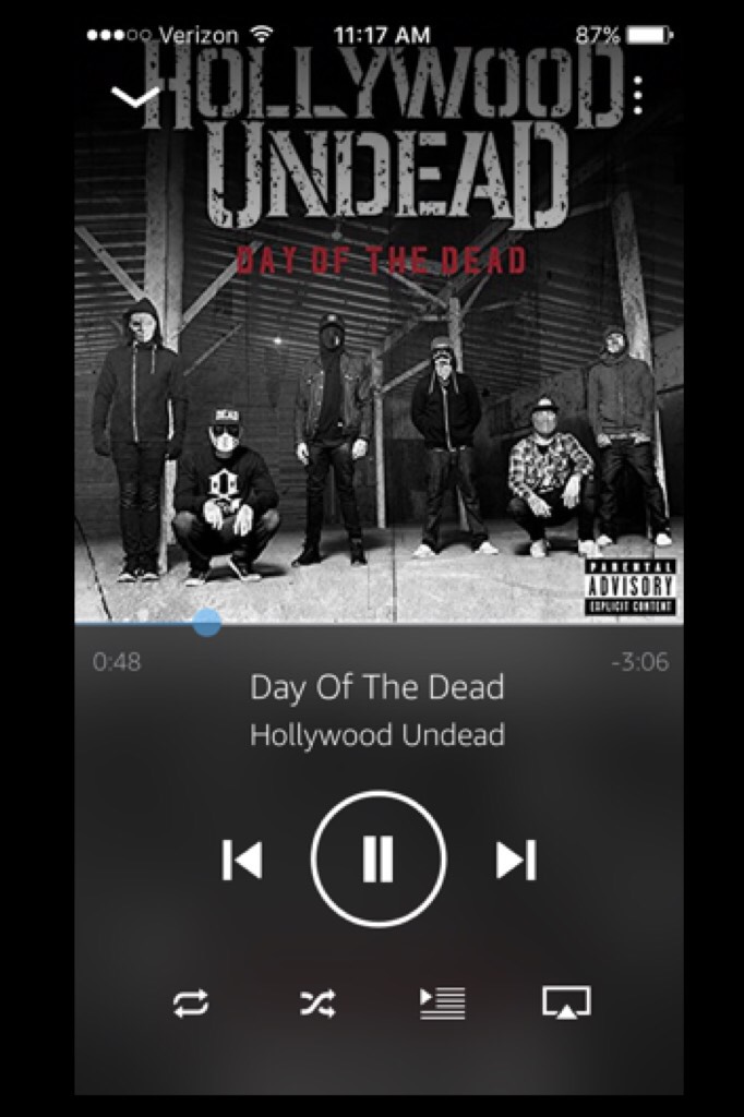 okay but who else knows about and listens to Hollywood Undead I can literally only talk to my dad about them