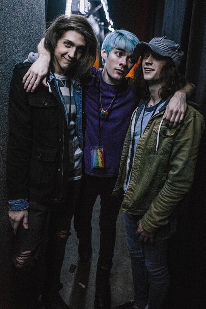 I just officially saved my first picture of waterparks this day will go down in history 10/20/16 this date shall be remembered 