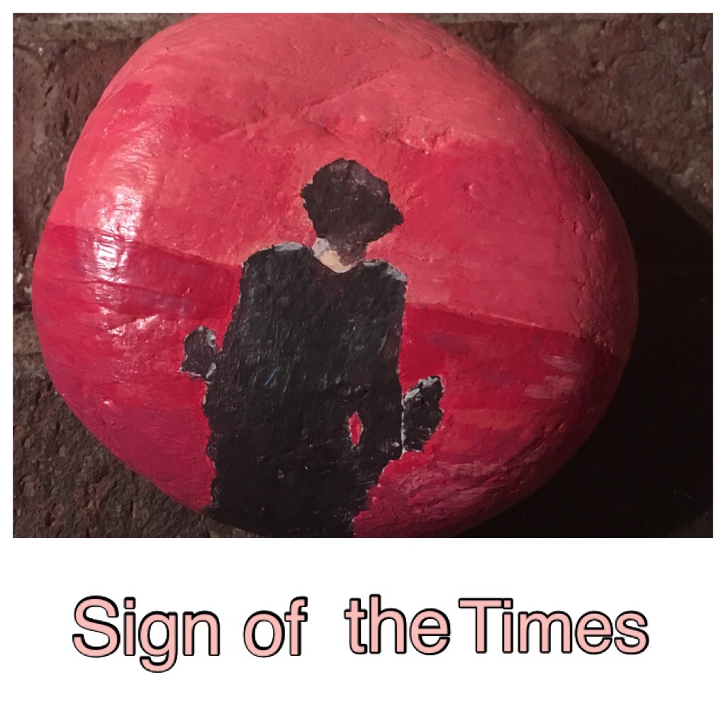 I painted a rock to commemorate the one year anniversary of Harry’s first single..I can’t even explain how incredibly proud I am of this brilliant man, he has inspired me to be a better person and I am eternally grateful for his mere existence. 