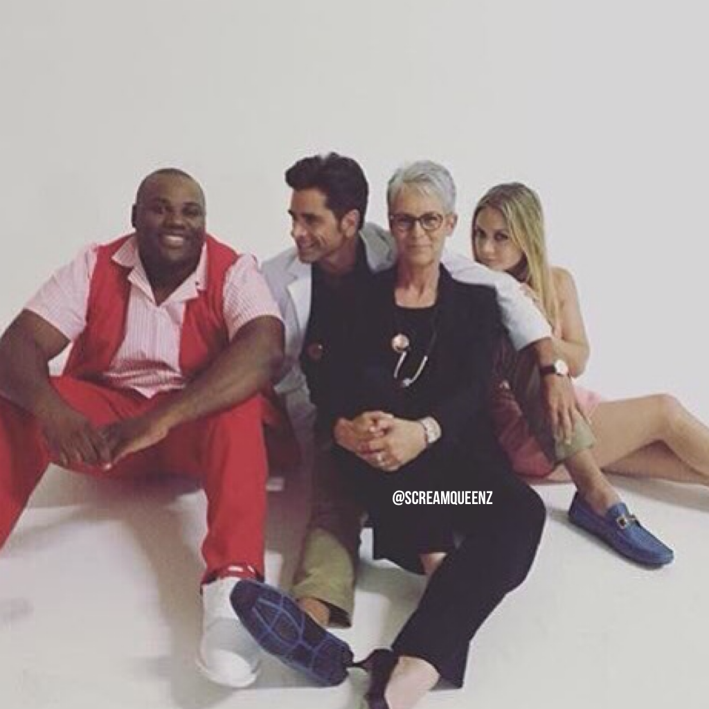 The cast began filming 2x01 yesterday & on Monday they did a promotional photo shoot 