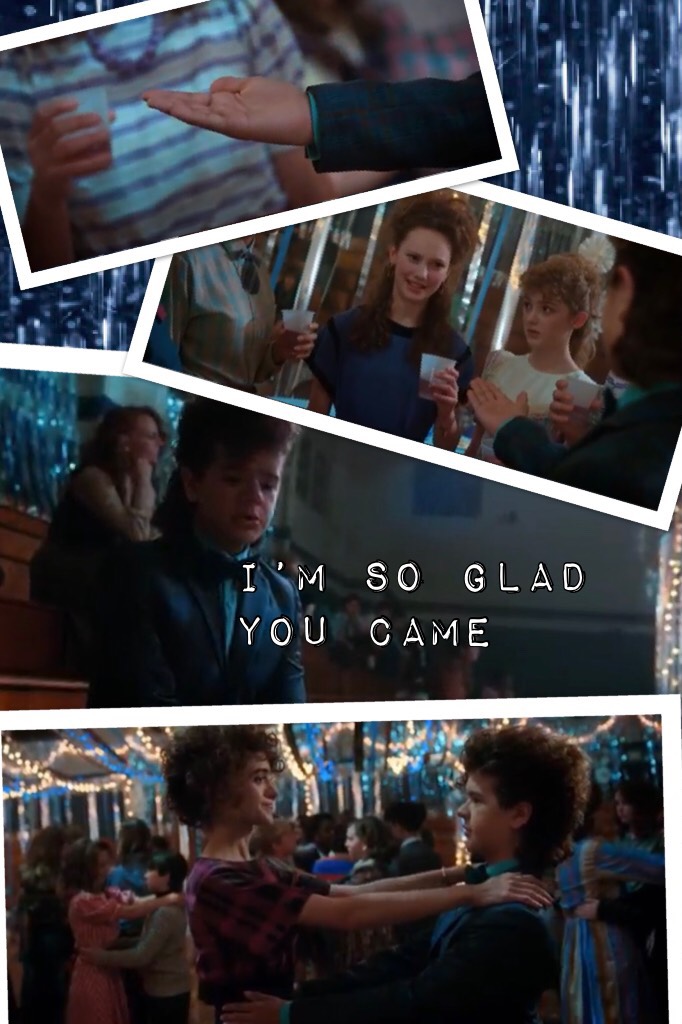 This scene made me cry Dustin is so sweet and Nancy is the best for dancing w/ him💕💕💕