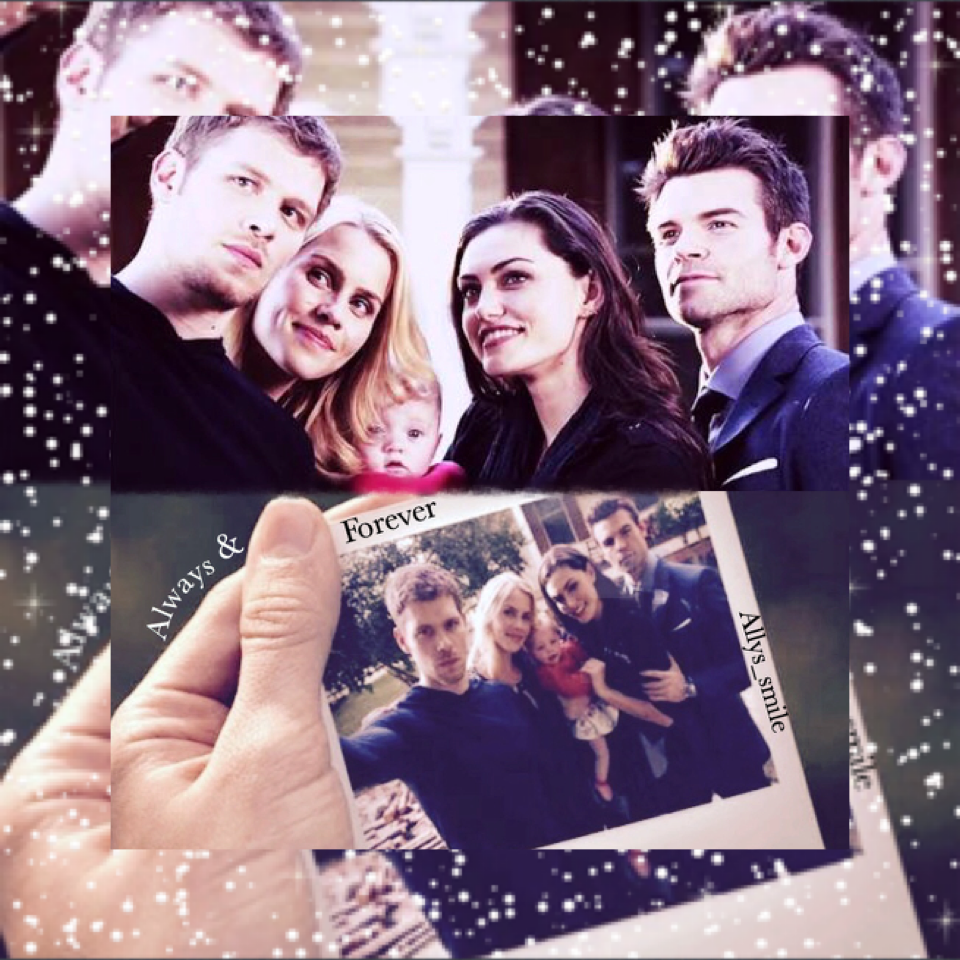Just blessing all your feeds with the Mikaelson Family💖