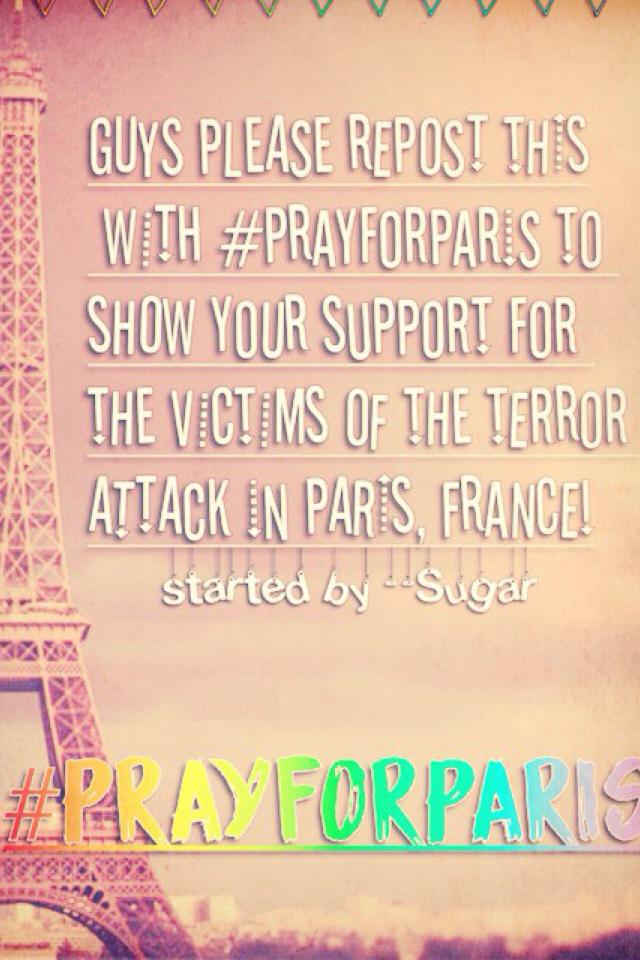 #PrayForParis 