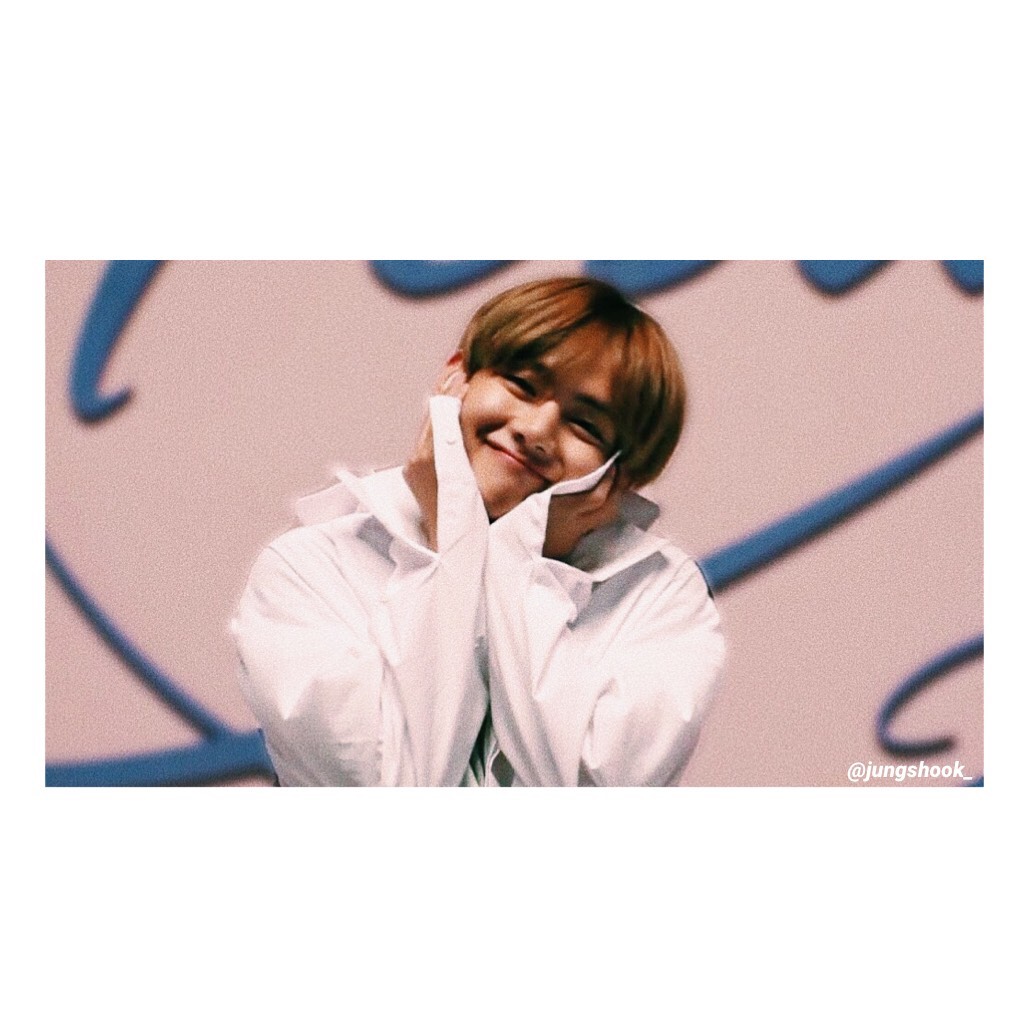 TAPPP🎉🎈💗
HAPPYYY BIRTHDAY TO MY SQUISHY, BIAS-WRECKING, ADORABLE, TALENTED TAE!! the love i have for this dork is huge and i wish i could tell him how much i love him. can’t wait to celebrate him all day today 😍✨🎊
