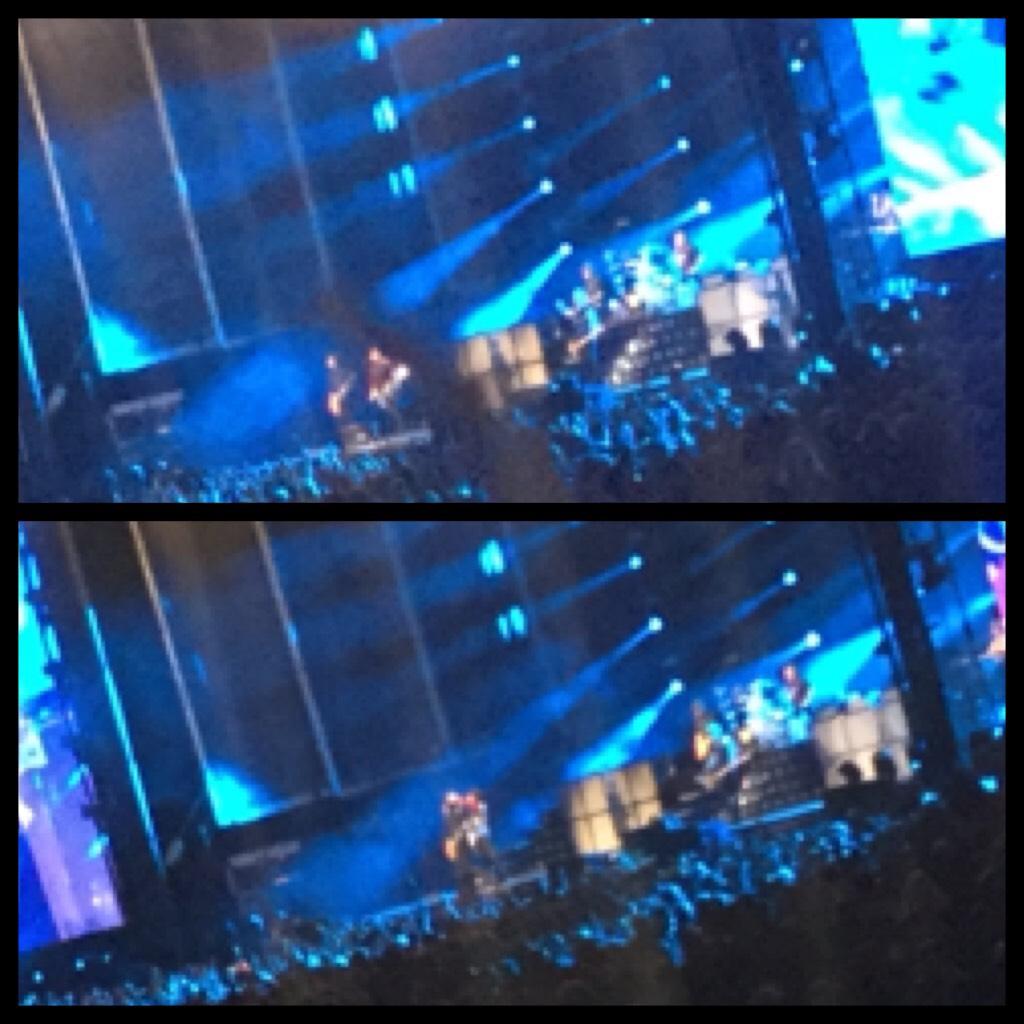 okay it's héłla blurry but those colorful blobs are green day