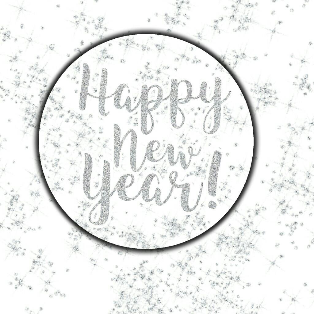 happy new year lovelies! hope 2018 brings you lots of blessings. love you lots, follow me on pinterest: sophia_rwinter  ❤
