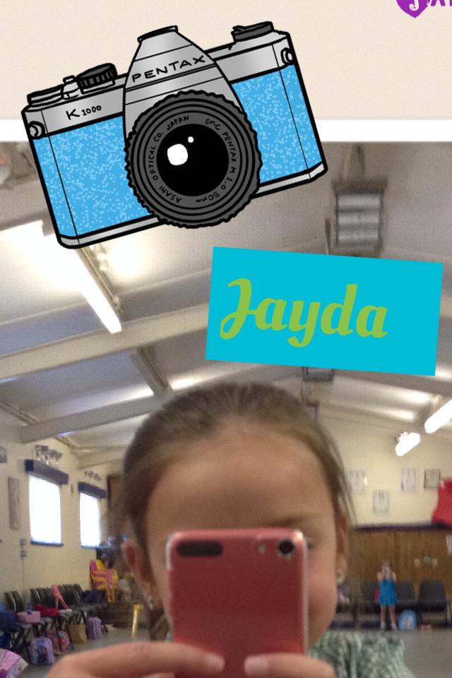Jayda taking a selfie 
#selfie