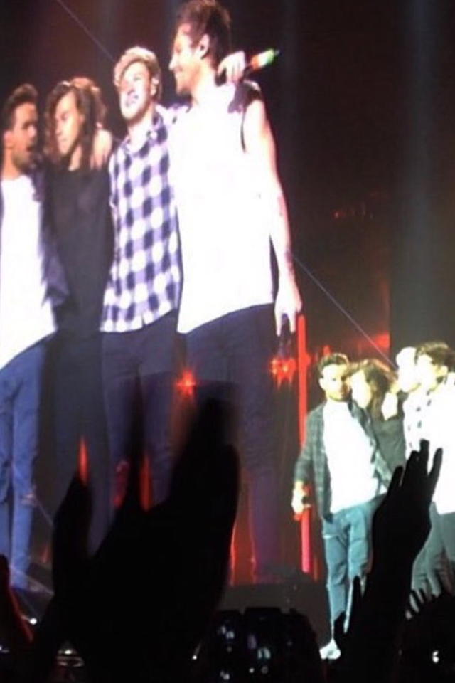 Liam looks like he's yelling at Harry 